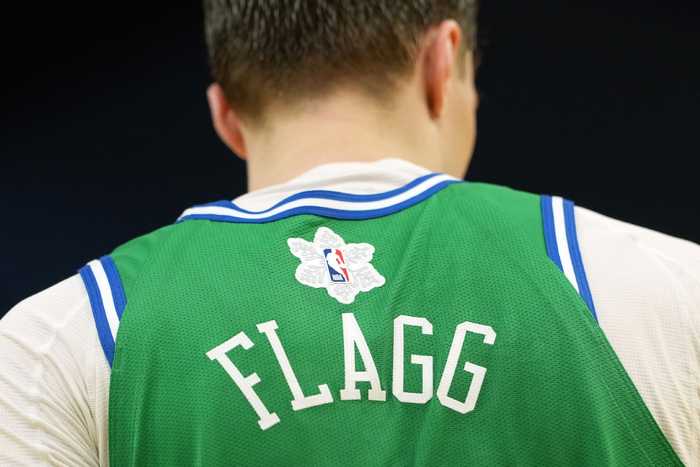 不得了！弗拉格已轰44分创个人生涯新高 破独行侠队史新秀纪录