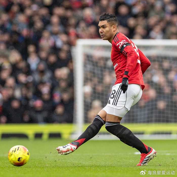 曼联力争五连胜！迎战西汉姆联不可掉以轻心，上赛季被对手双杀！