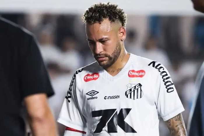 内马尔恐无缘世界杯，梅罗将再战美加墨